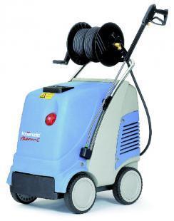 上海食品廠引進(jìn)德國(guó)進(jìn)口環(huán)保熱水清洗機(jī)，引領(lǐng)行業(yè)保潔新風(fēng)尚